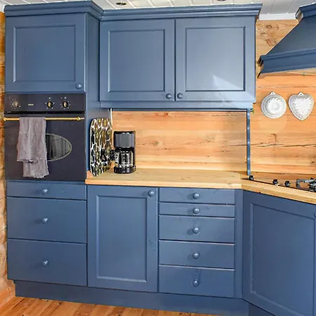 בית נופש 3 Bedroom Amazing In