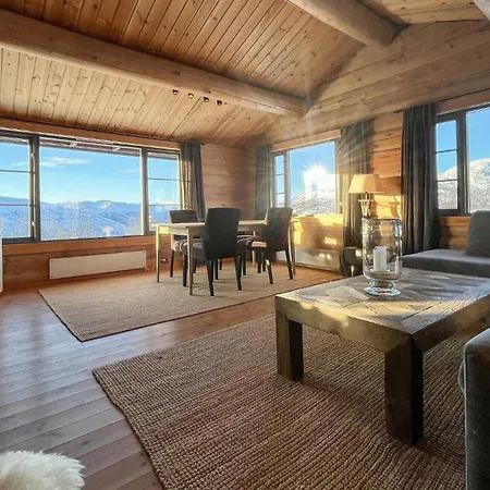 3 Bedroom Amazing In Casa de Férias